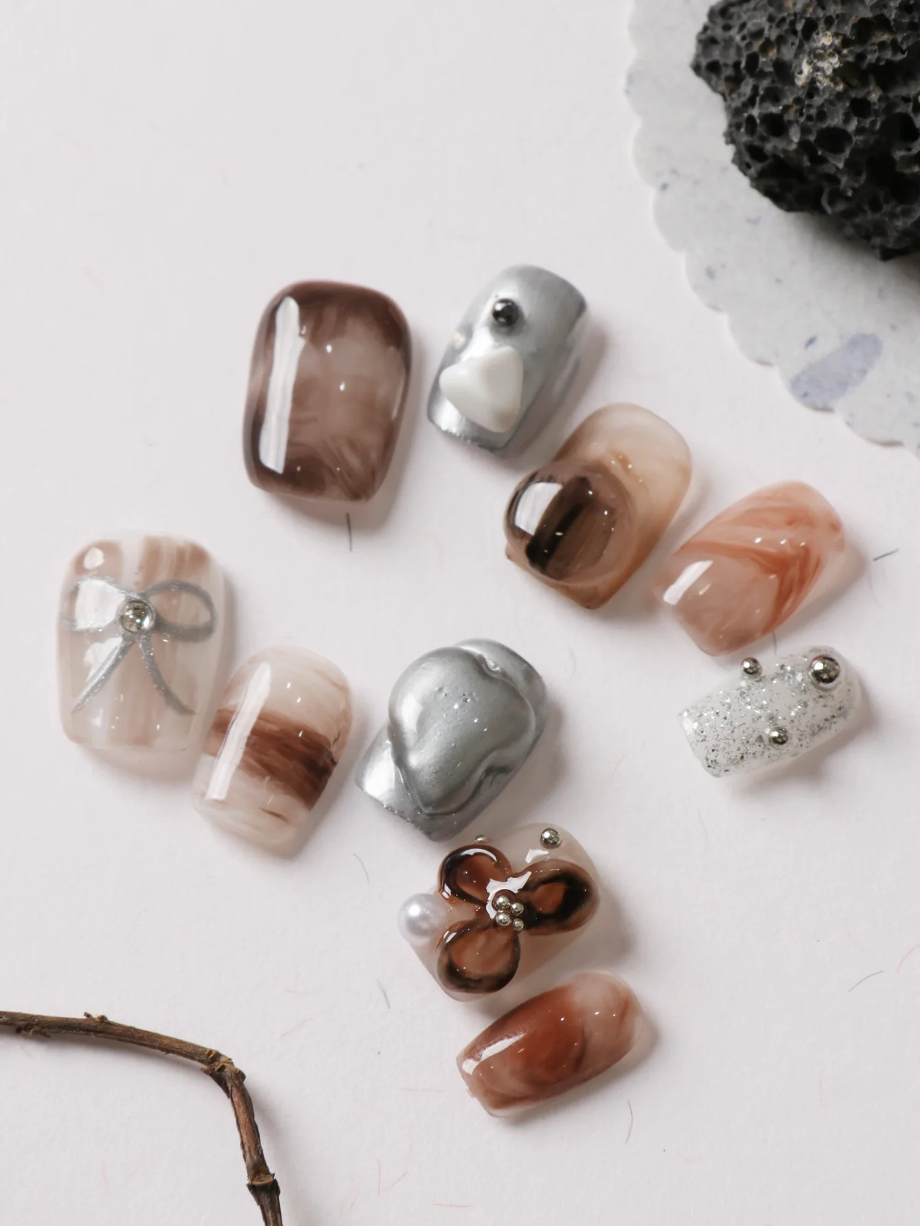 10Pcs Press on Nails Short Brown Halation Fake Nails Includes 1 Sheet of Adhesive Tabs & 1 Pc Mini File