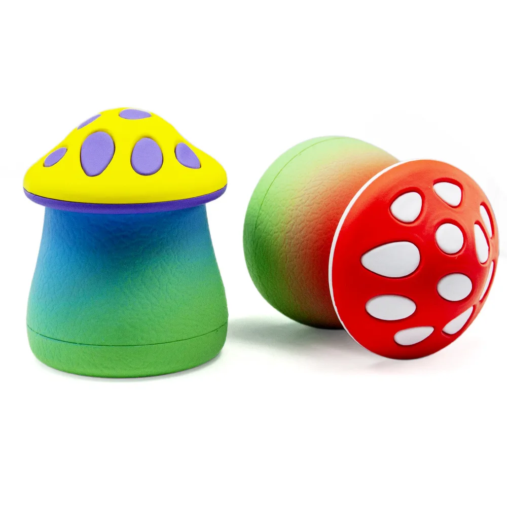 Cute Mushroom Manual Crushing Tool - Plastic Cover, Rhombus-Shaped Zinc Alloy Teeth, 5.5cm Diameter, 4 Removable Parts, Effortless