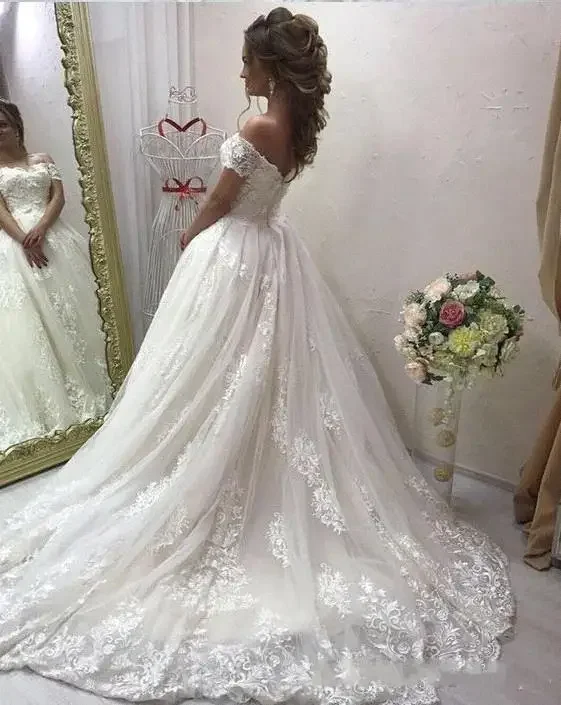 Customized Classic Off The Shoulder Ballgown Full Lace Appliques Wedding Dresses Sweep Train Short Sleeves Vestidos De Novia