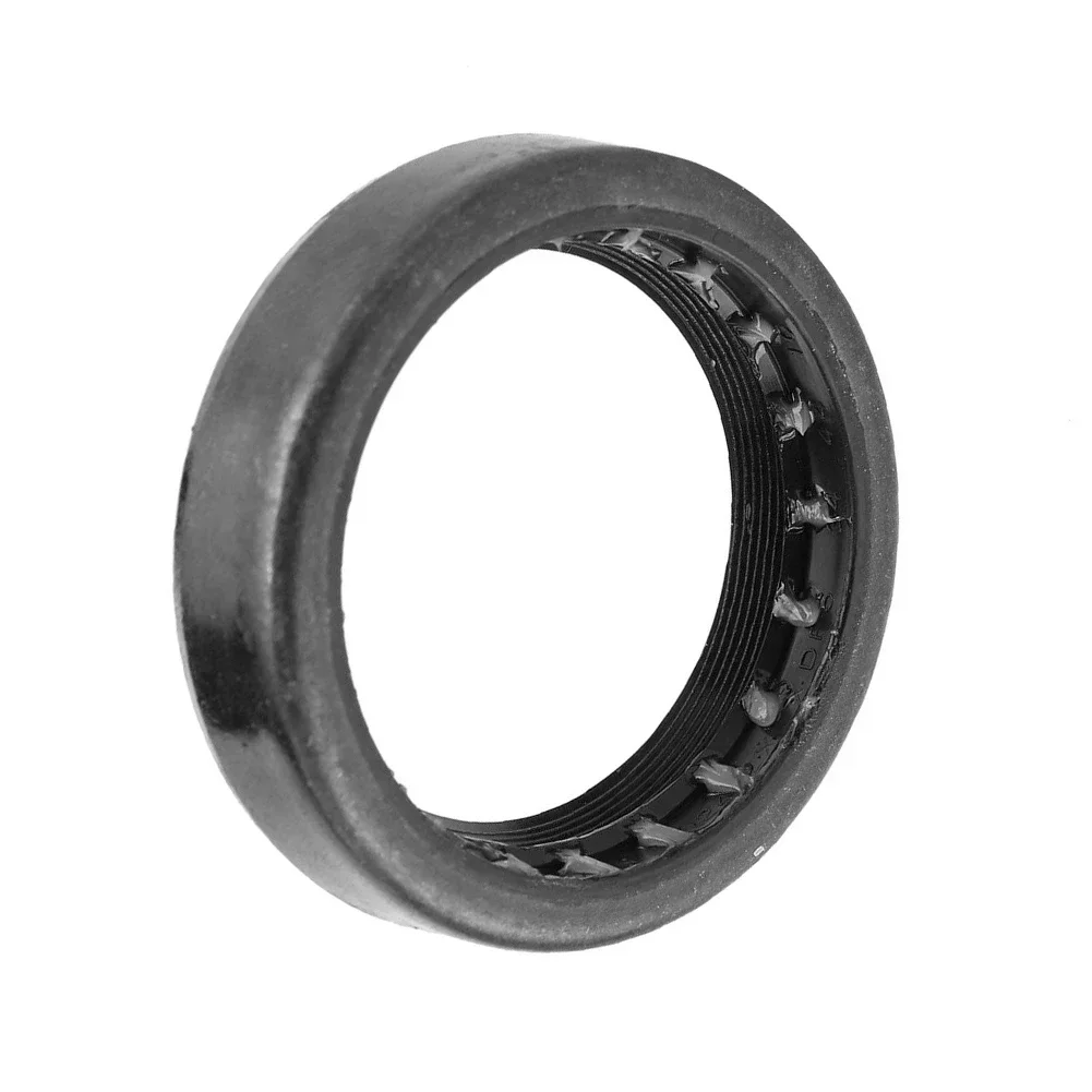 Front Inner Diff Axle Oil Seal For Nissan For Patrol GQ Y60 GU Y61 40533-01J00  For Nissan For Patrol GQ Y60 GU Y61 1988