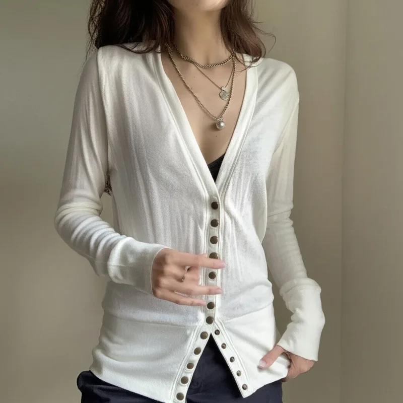 

V-neck Long-sleeved Buttoned Slim Knitted Cardigan Women's Top
