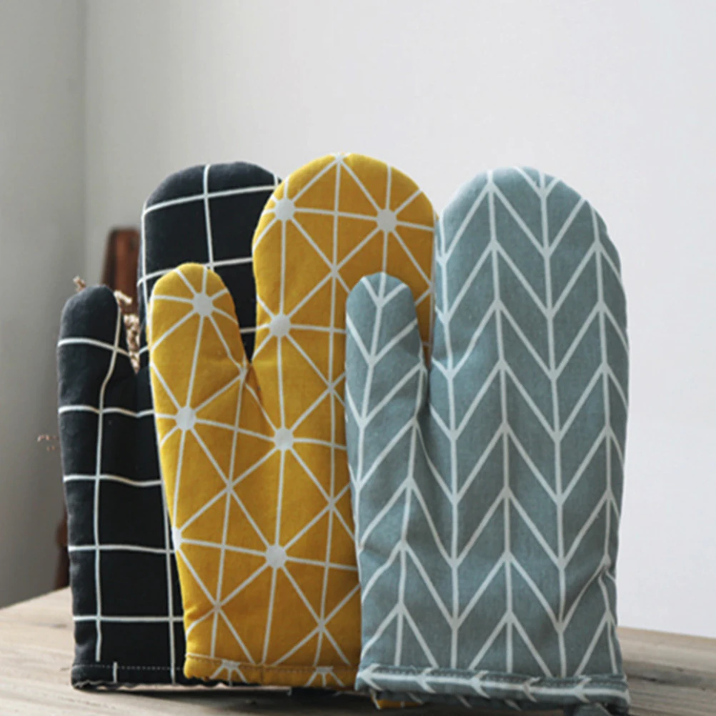 

4 Pcs Insulated Glove Mat Microwave Gloves Heat Resistant Mitts Kitchen Supplies Suit