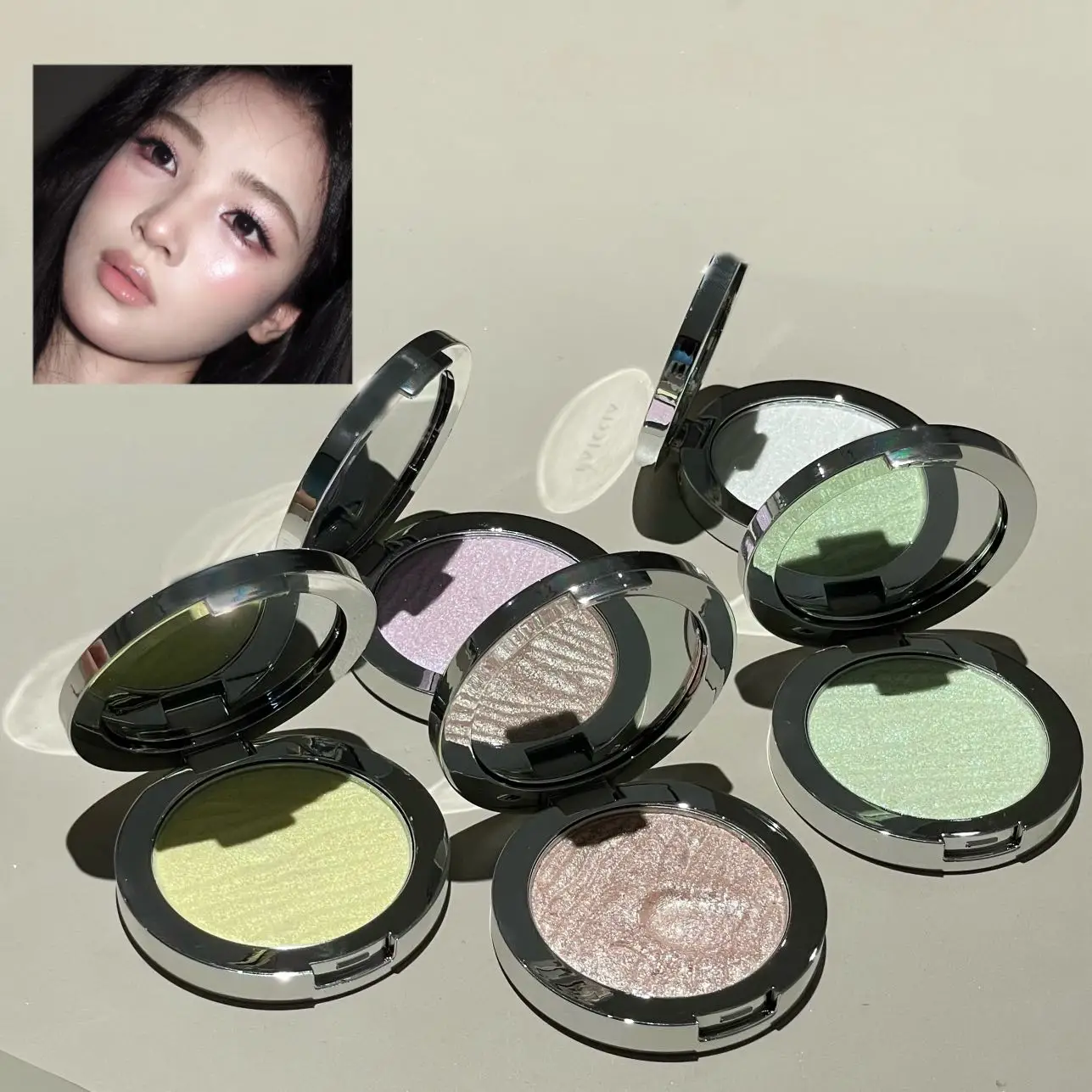 Faiccia Dual-Use Lidschatten-Highlighter Funkelnder Schimmer Langanhaltend Ölkontrollierend für Tägliche und Party-Looks