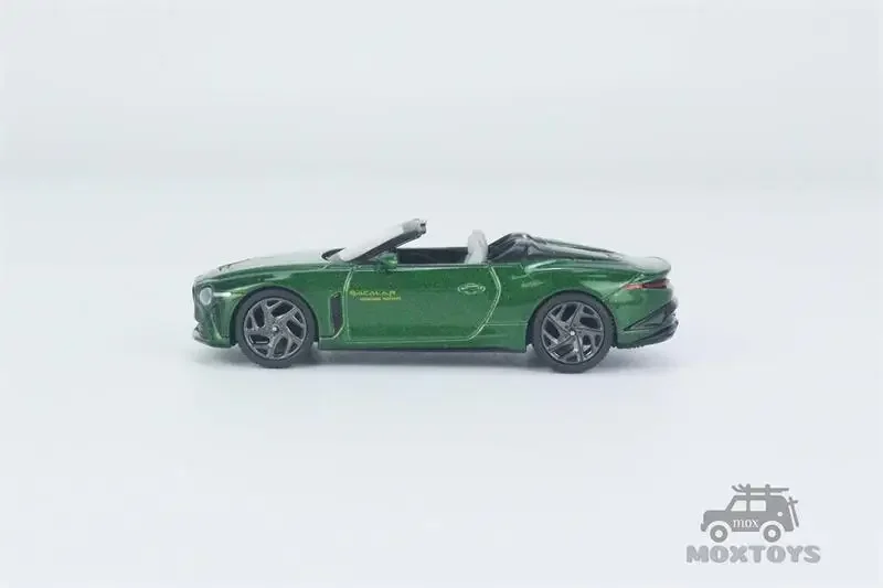 سيارة MINI GT 1:64 Mulliner Bacalar Scarab Green LHD Diecast Model