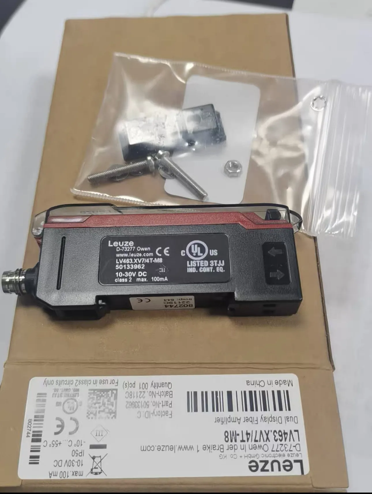 

Оригинальный оптоволоконный усилитель Leuze D-73277 50133962 LV463.XV7/4T-M8