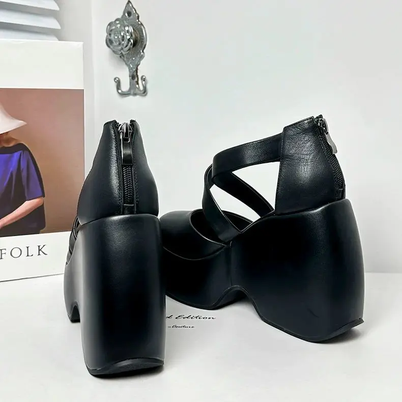 القش المنسوجة صندل خشبي مع نعل سميك الإسفنج كعكة الباليه جولة تو حزام مشبك وكعب عالٍ فارغ للنساء zapatos mujer