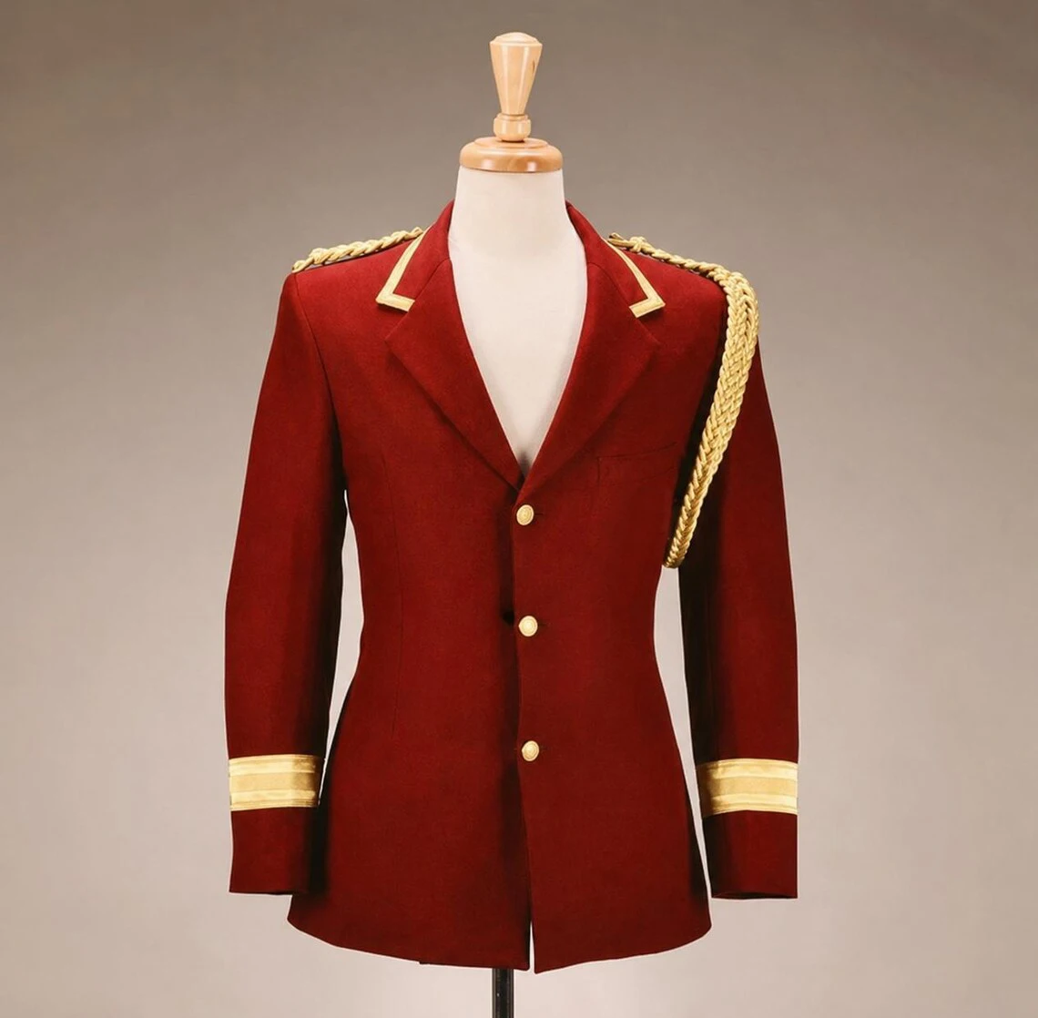

Custom Made 1985 Super Singer Airport London Wool Red Uniform Jacket Historical Gothic Royal Army Officer Top Coat