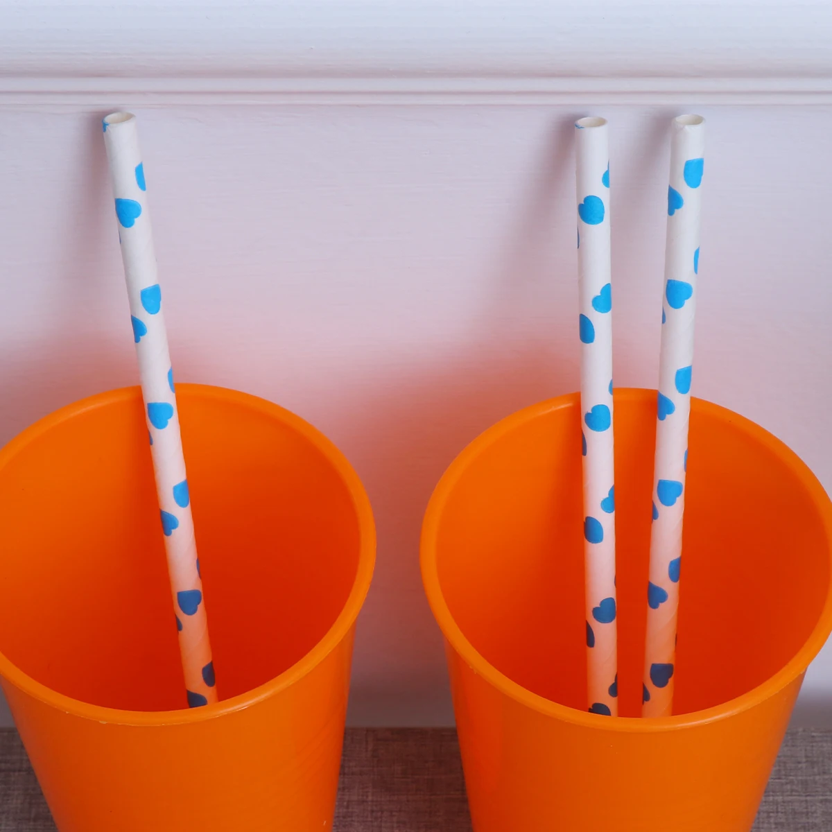 

12pcs Plastic Drinking Cups Reusable Holiday Party Tableware Beverage Juice Cups Party Supplies (Orange)