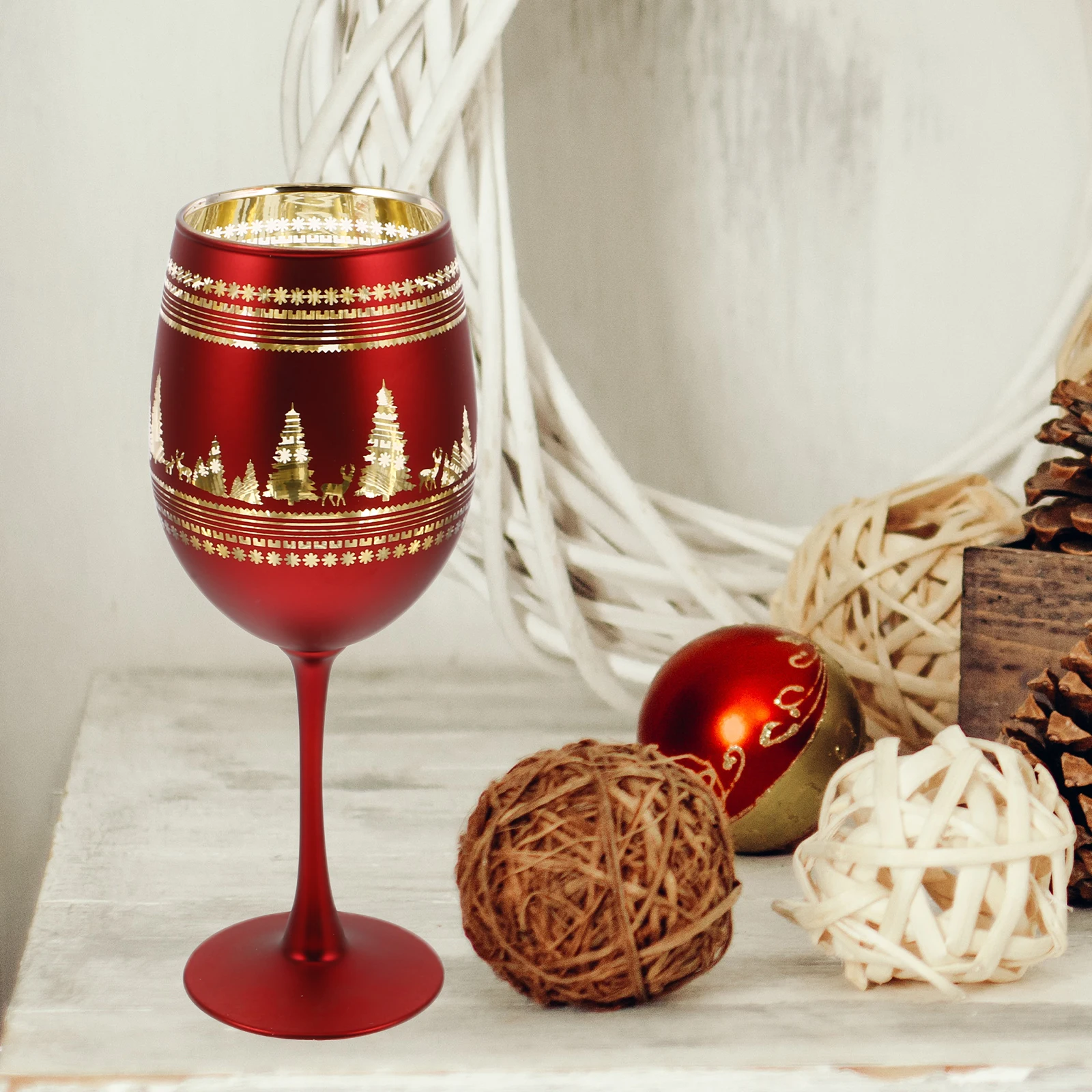 

Christmas Glasses Stemmed Red Wine Goblets Elegant Glassware Festive Tree Design Cocktail Brandy Cups Party Holiday