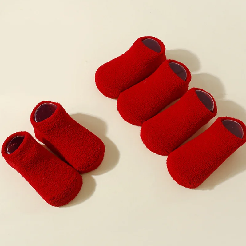 

New red color baby socks for boys and girls