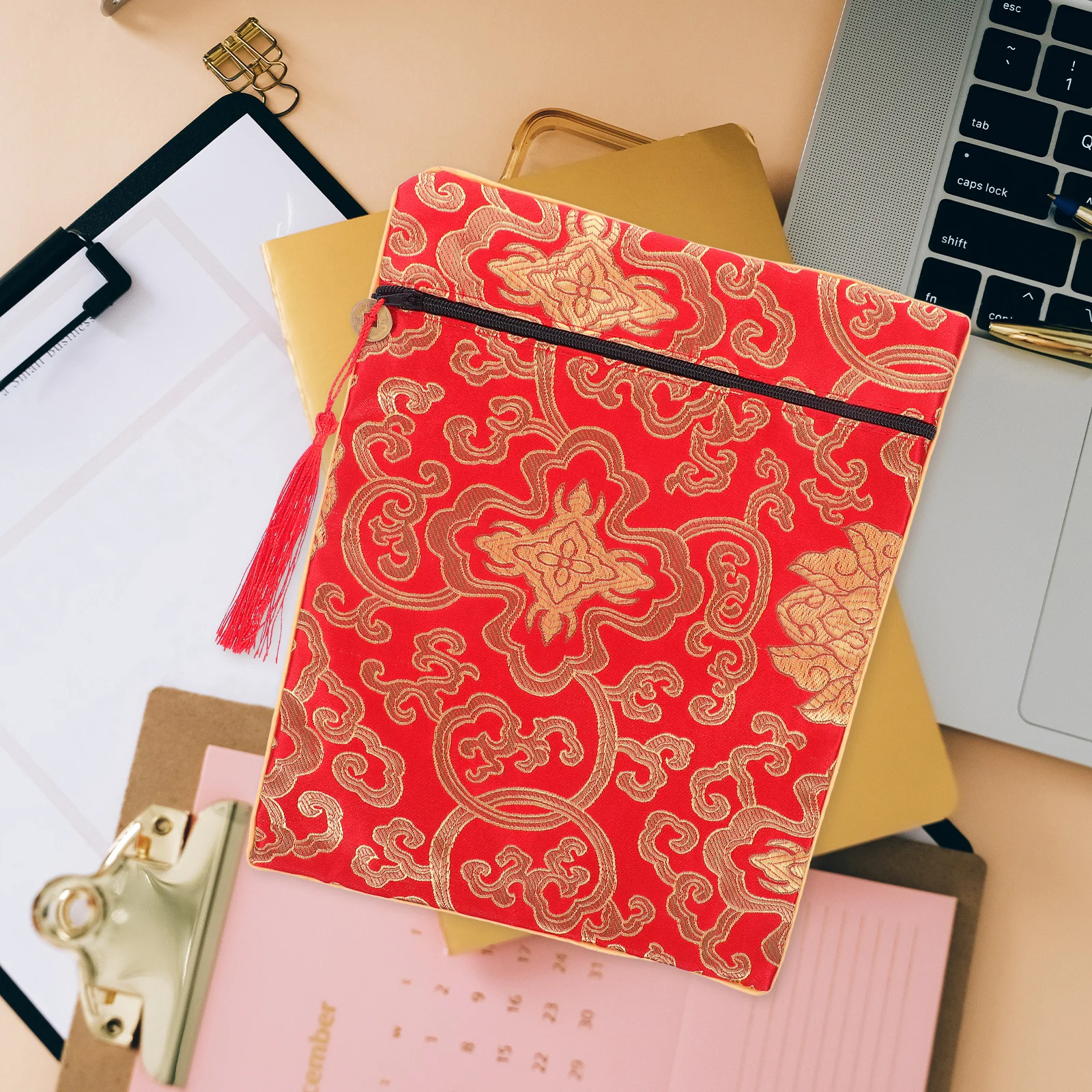 20x25cm Buddhist Book Cloth Bag Yellow Embroidered Dragon Pattern Scripture Pouch for Zen Church Texts Storage Carrier