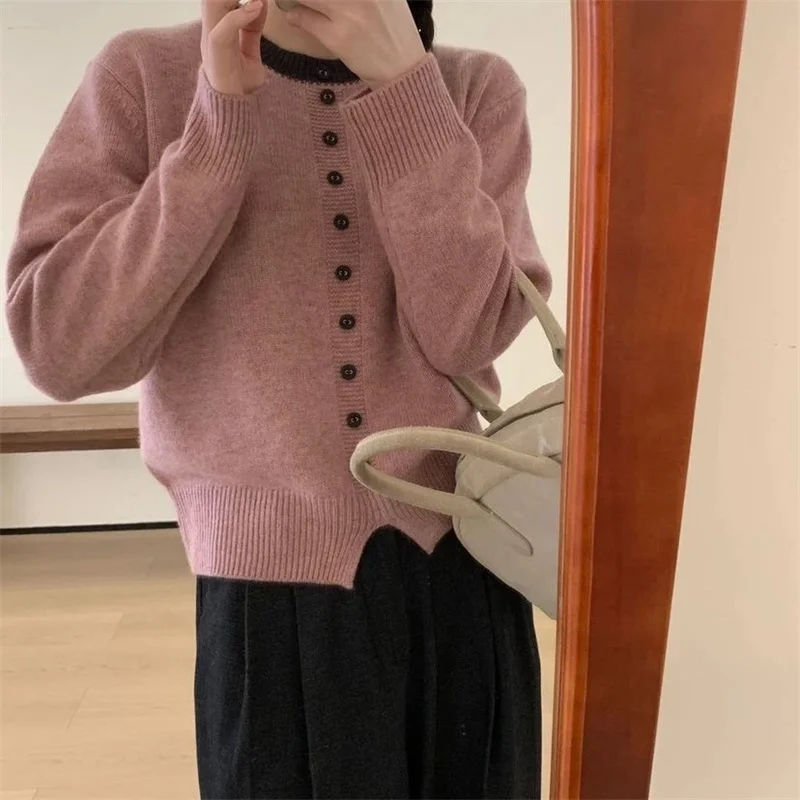 Sweater Rajut Kerah Bulat Desain Korea Kancing Satu Baris Wanita Musim Semi Gugur Baru Serbaguna Atasan Pullover Jumper Wanita