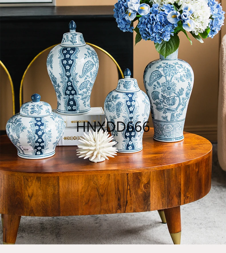 جرة سيراميك عامة، غطاء زجاجة من البورسلين الأزرق والأبيض، جرة تخزين مزهرية