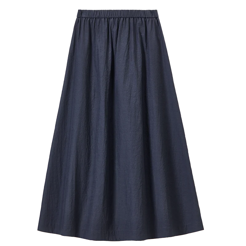 חצאית קלאסית עם קפלים וגומי