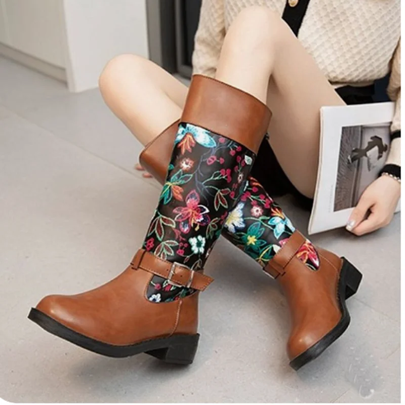 

Brown Pattern Buckle Decor Boots Zipper Round Toe Fashionable Sexy Novel Style Summer 2023 Woman Shoes Zapatillas Mujer