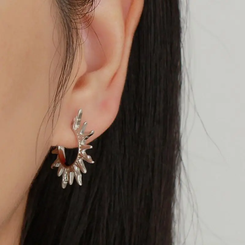 925 Sterling Silver Needle Sun Wreath Earrings Retro Style Metal Earrings For Women Fashion Party Jewelry Accessories