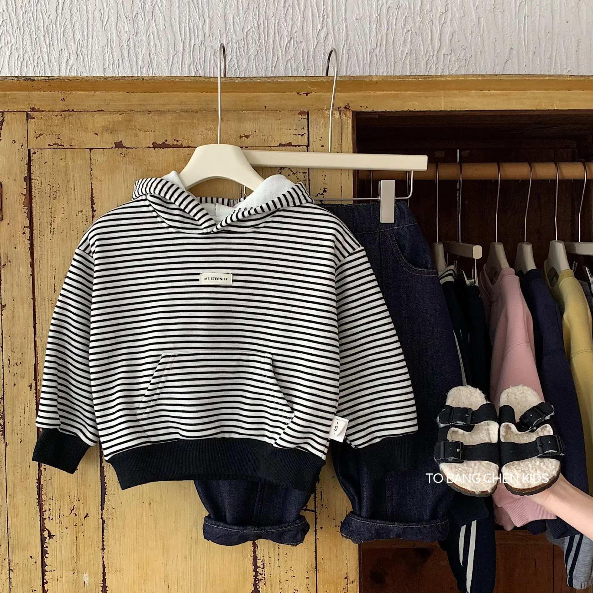 

Children Clothes Kids Casual Fleece Hoodie 2025 Winter New Korean-style Boys and Girls Hooded Striped Fashionable Kids Pullover