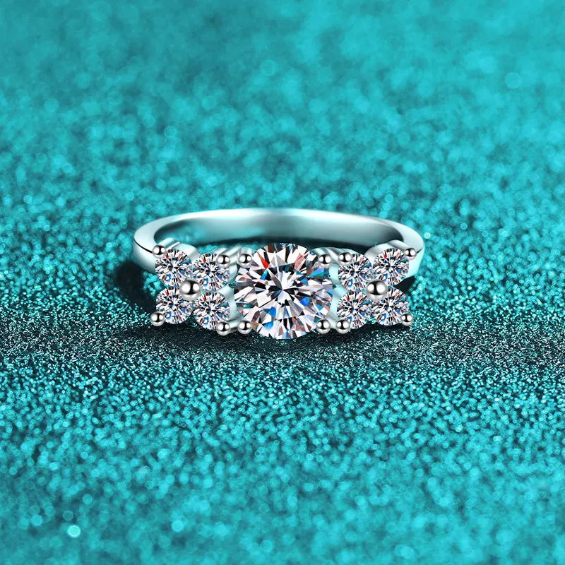 

INS-Style Minimalist Starry Sky PT950 Platinum Women's Ring! 1CT Moissanite, Bold Design, High-End Festival Gift & Flattering