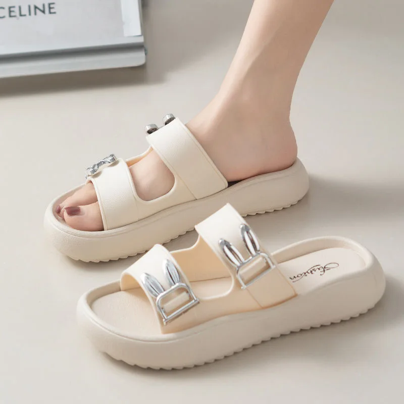 

New niche women's sandals, wear outside, high-end fashion, versatile, thick-soled beach sandals, one-piece slippers