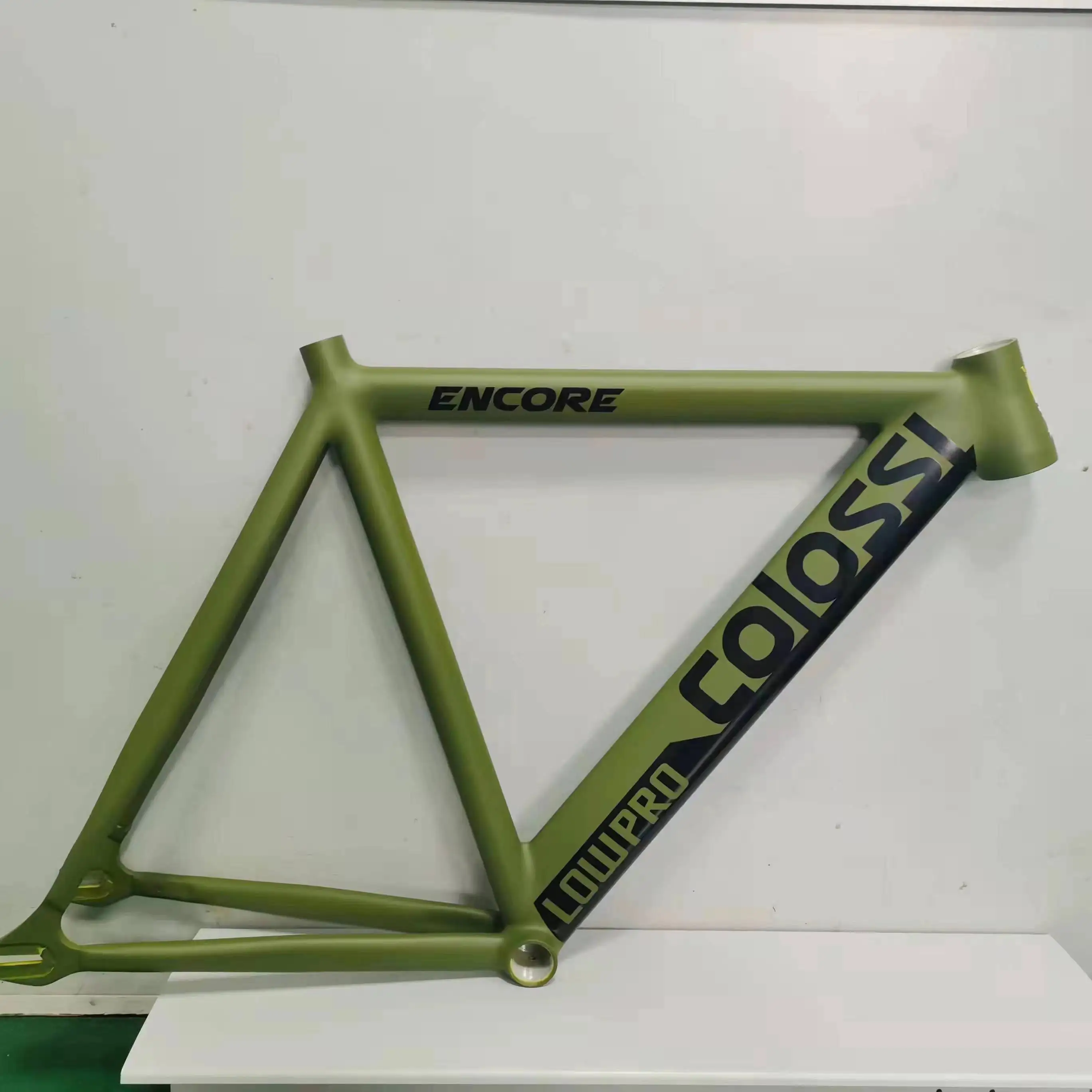 Colossi-アルミニウムフレームとカーボンファイバーの自転車フレーム