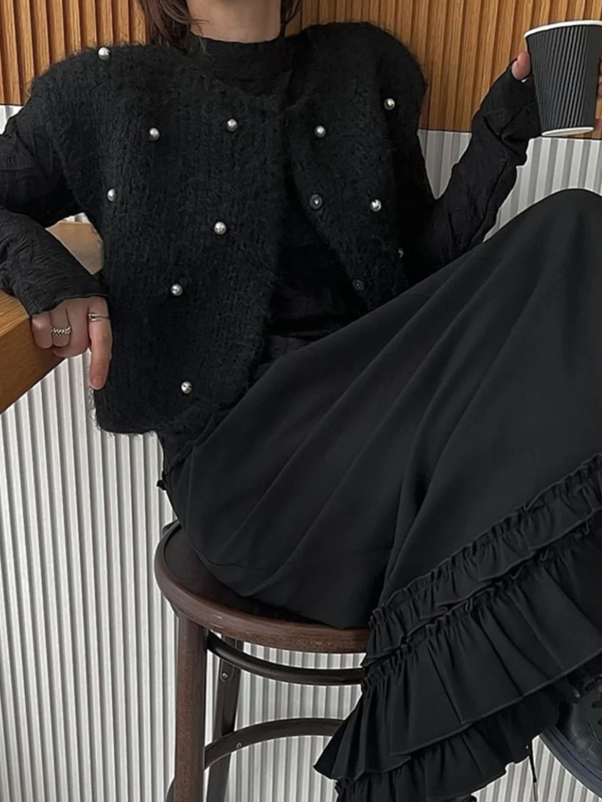 Gilet maglione lavorato a maglia retrò da donna con ricamo pesante design cardigan ort capispalla stratificazione superiore calore primavera autunno
