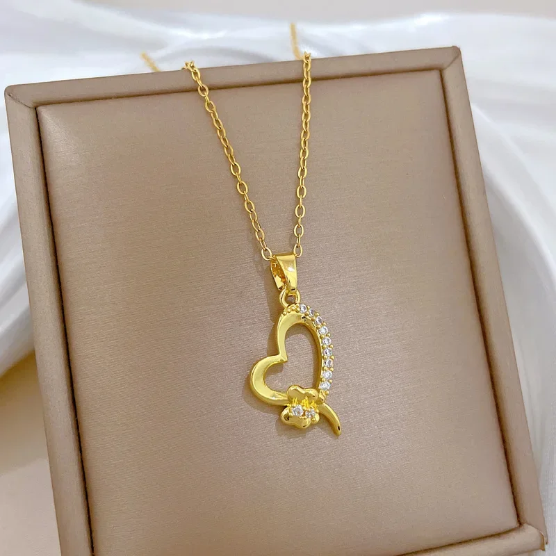 Luxurious Titanium Steel Bow Heart-Shaped Necklace for Women Elegant Choker Chain Fashion Jewelry Accessory