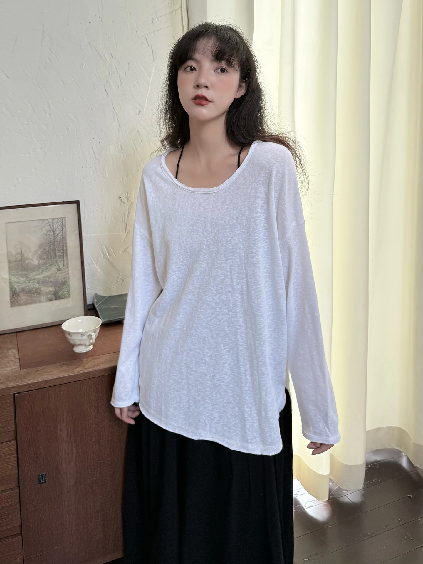 Land And Mountain Island [Reserve] Three-color Loose Side Split Hem T-shirt Base Beautiful And Attractive Small Top