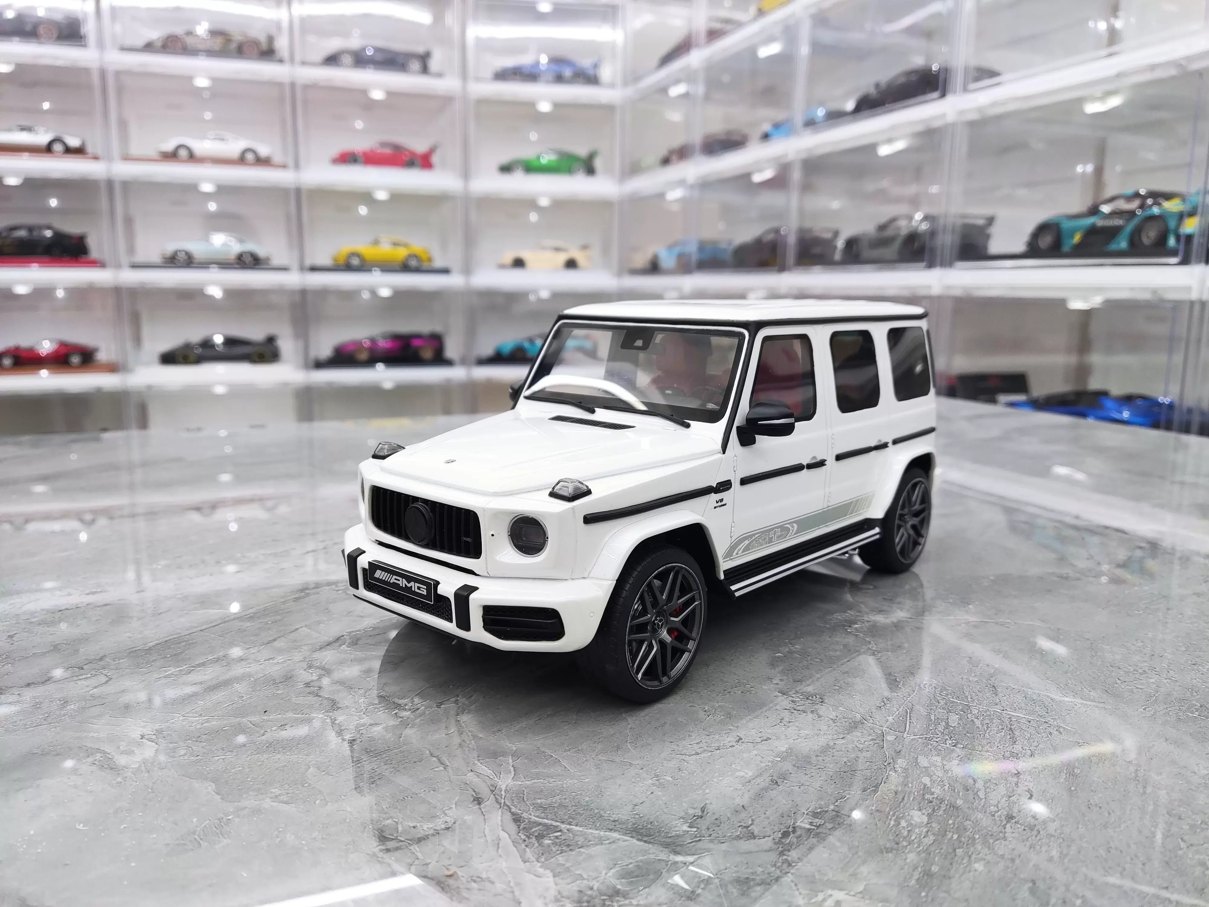 GT Spirit 1:18 G900 Car Resin Model Suv Model White Toys Gift