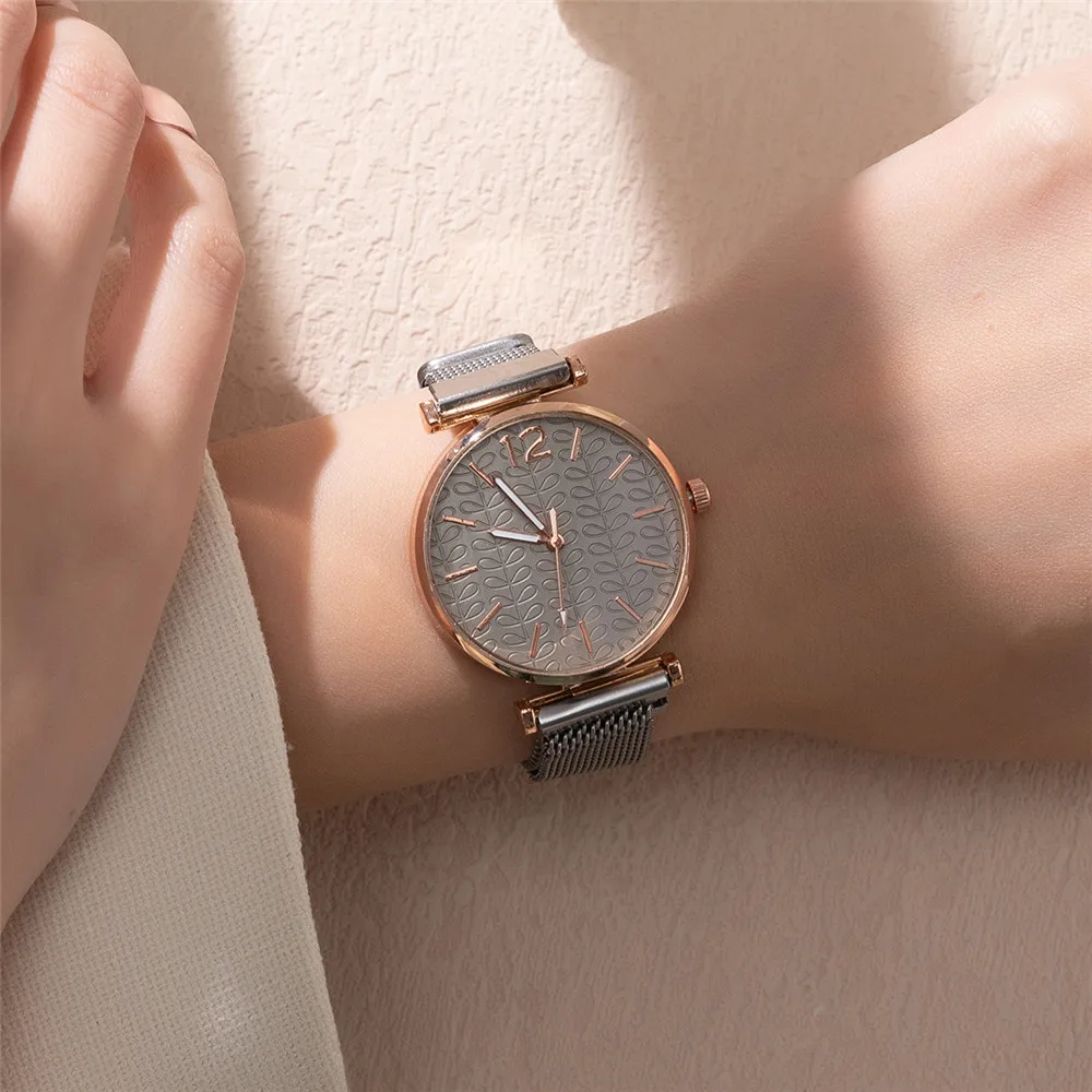 Montre à quartz en acier inoxydable pour femme, horloge simple, petit arbre, design Ya, mode décontractée, robe pour femme, argent 2023