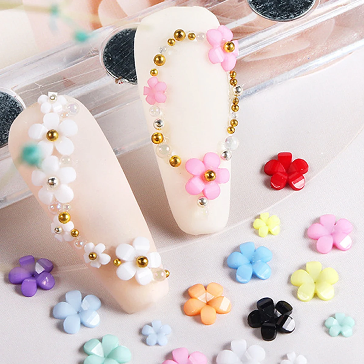 24 Grid 3D Flower Nail Charm - Exquisite White Petal Ornament with Almond Grains, Handmade Diy Accessories for Nail Art, Cute Ma