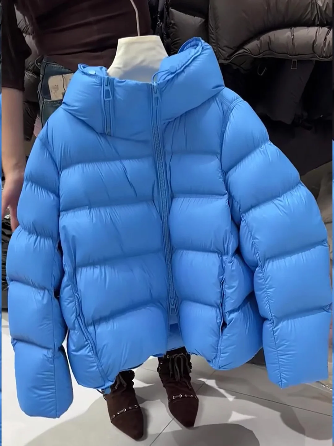 

Winter New Korean Style Short Blue Cotton Jacket with Hood Lightweight Luxury Design Commuter Straight Tube Long Sleeve Zipper