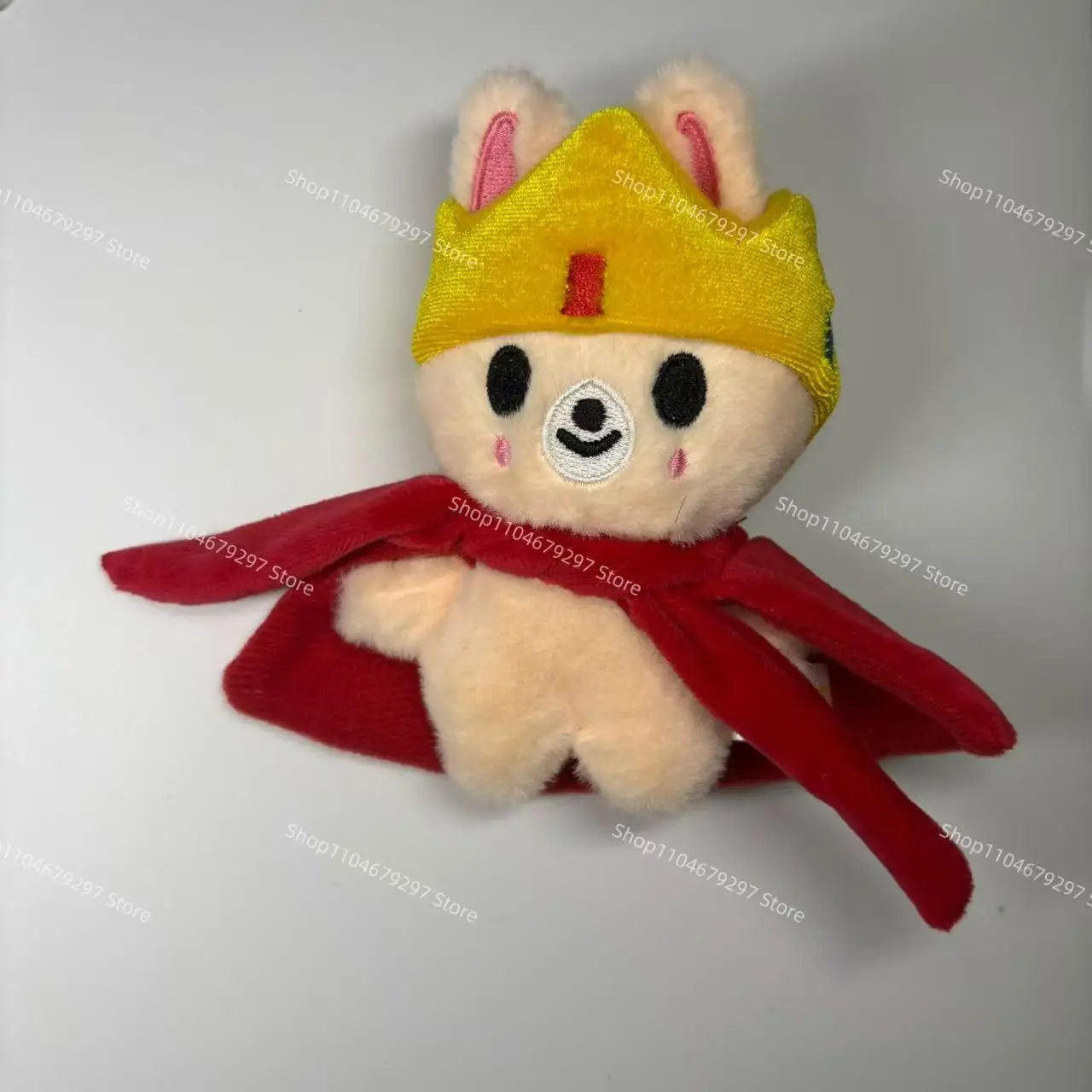 سلسلة مفاتيح KZOO Stray Kids الشهيرة بتصميم رائع وعرض فخور، دمية Crown King القطيفة، هدية للأطفال للأزواج #3