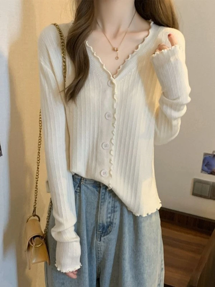 New Autumn Long Sleeved Design Niche Top White Fungus Edge V-neck Knitted Cardigan Sweater Jacket Base Coat Women's Shirt