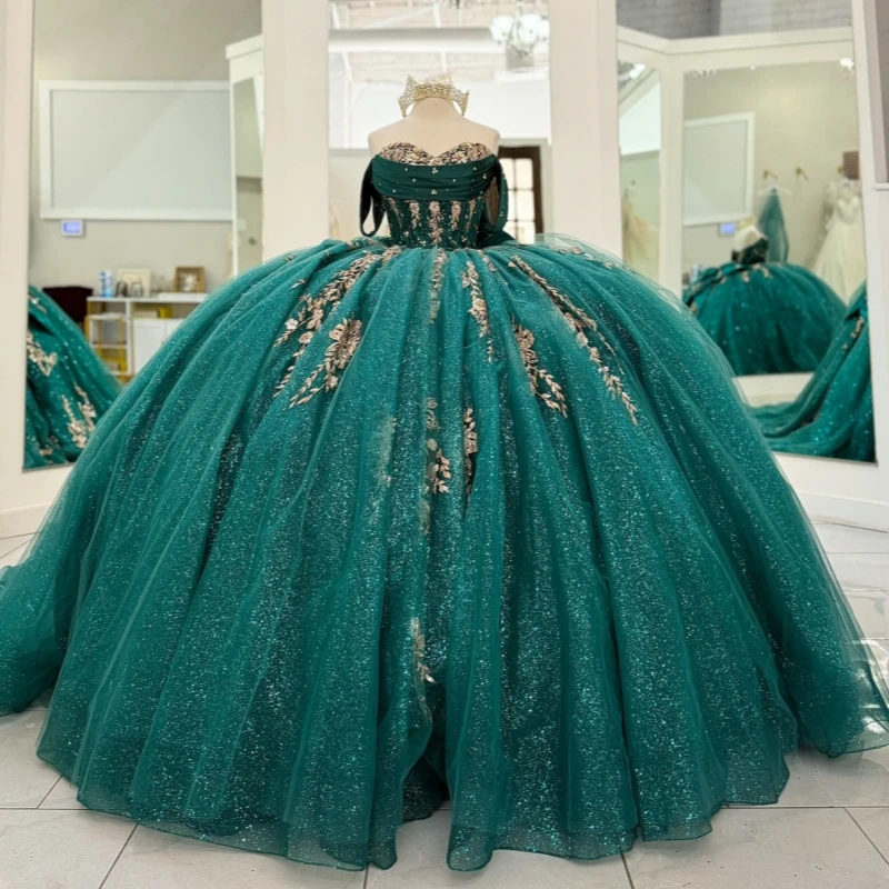 

Emerald Green Shiny Quinceanera Dresses Off The Shoulder Applique Lace Beads Bow Tull Party Birthday Sweet 16 Dress Vestidos 15