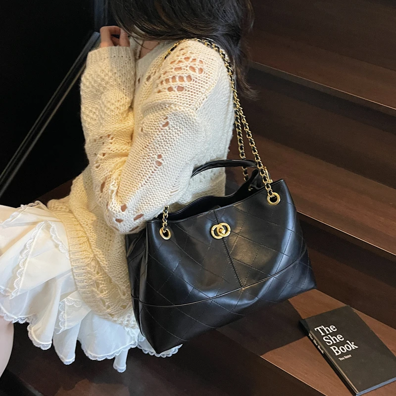 

Women's Classic Leather Handbags, Shoulder Bags with Messenger Strap, Famous Designer Elegant Tote Style