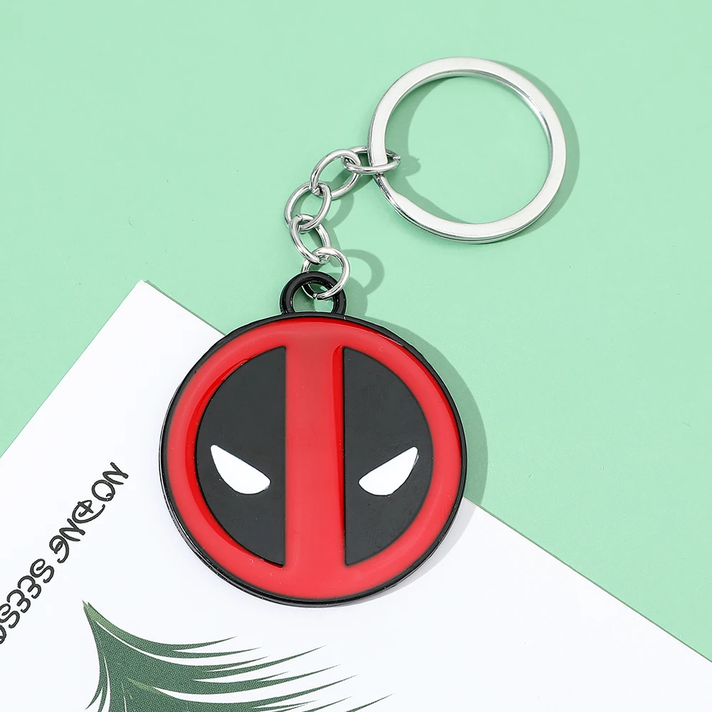 Marvel Movie Deadpool Figure Metal Keychain Deadpool Enamel Pendant Keyrings for Car Key Backpack Simple Style Accessories