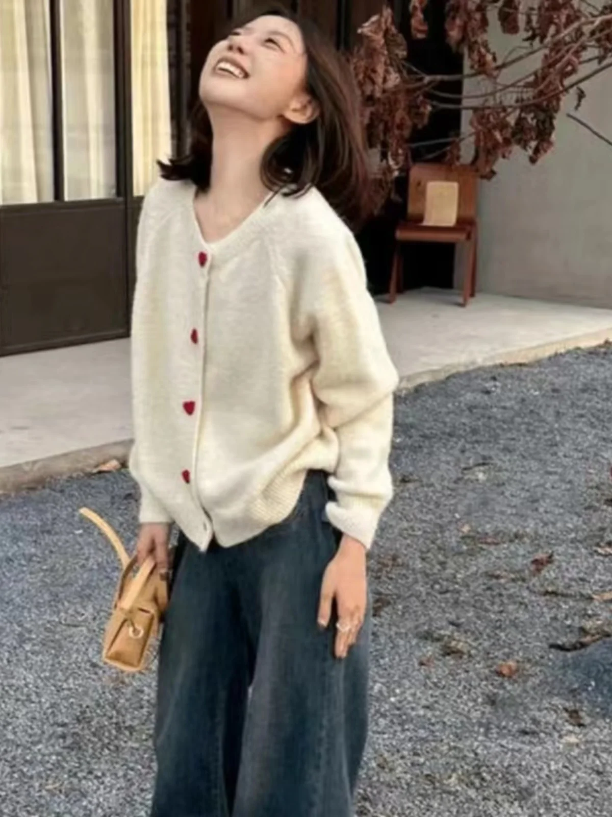 

Мягкий уютный свитер с пуговицами в форме сердца, кардиган, женский весенне-осенний корейский вязаный топ маленького размера Lazy Sle
