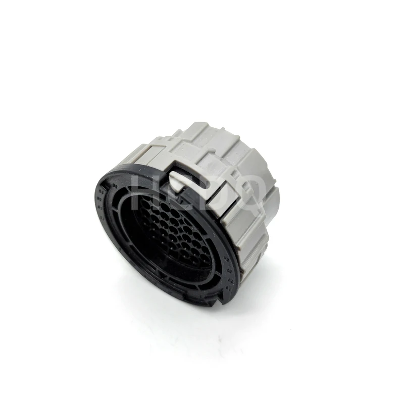 1PCS Supply 7289-9871-40 original and genuine automobile harness connector Housing parts