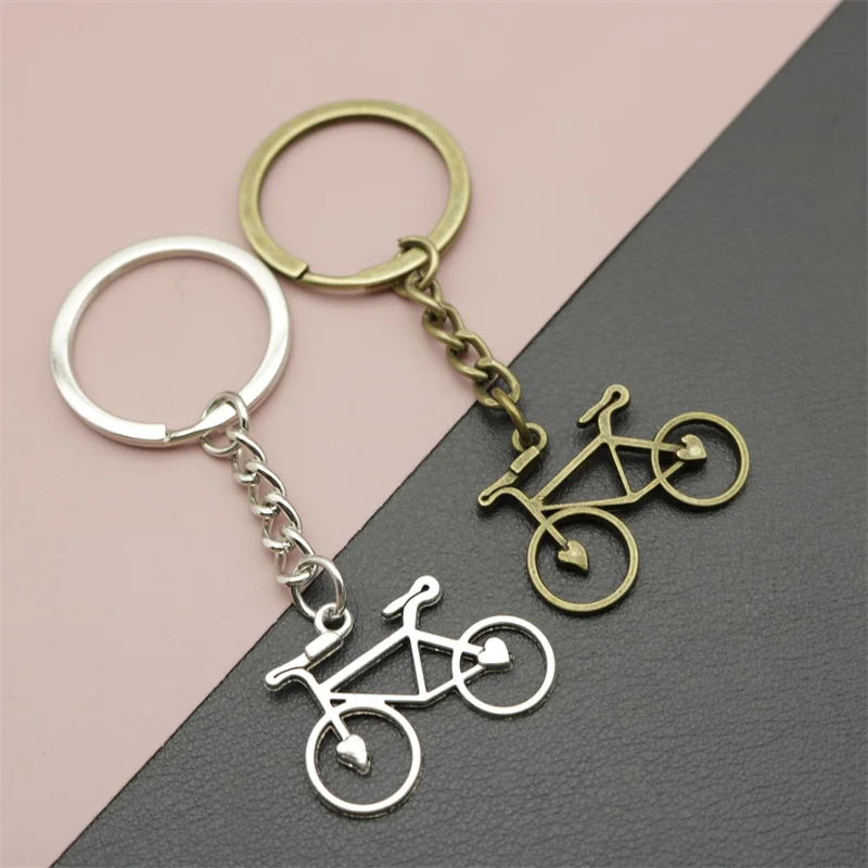 خمر سبيكة دراجة مفتاح سلسلة الرجال ريترو مجوهرات بسيطة الدراجة حلقة رئيسية حقيبة يد على ظهره قلادة