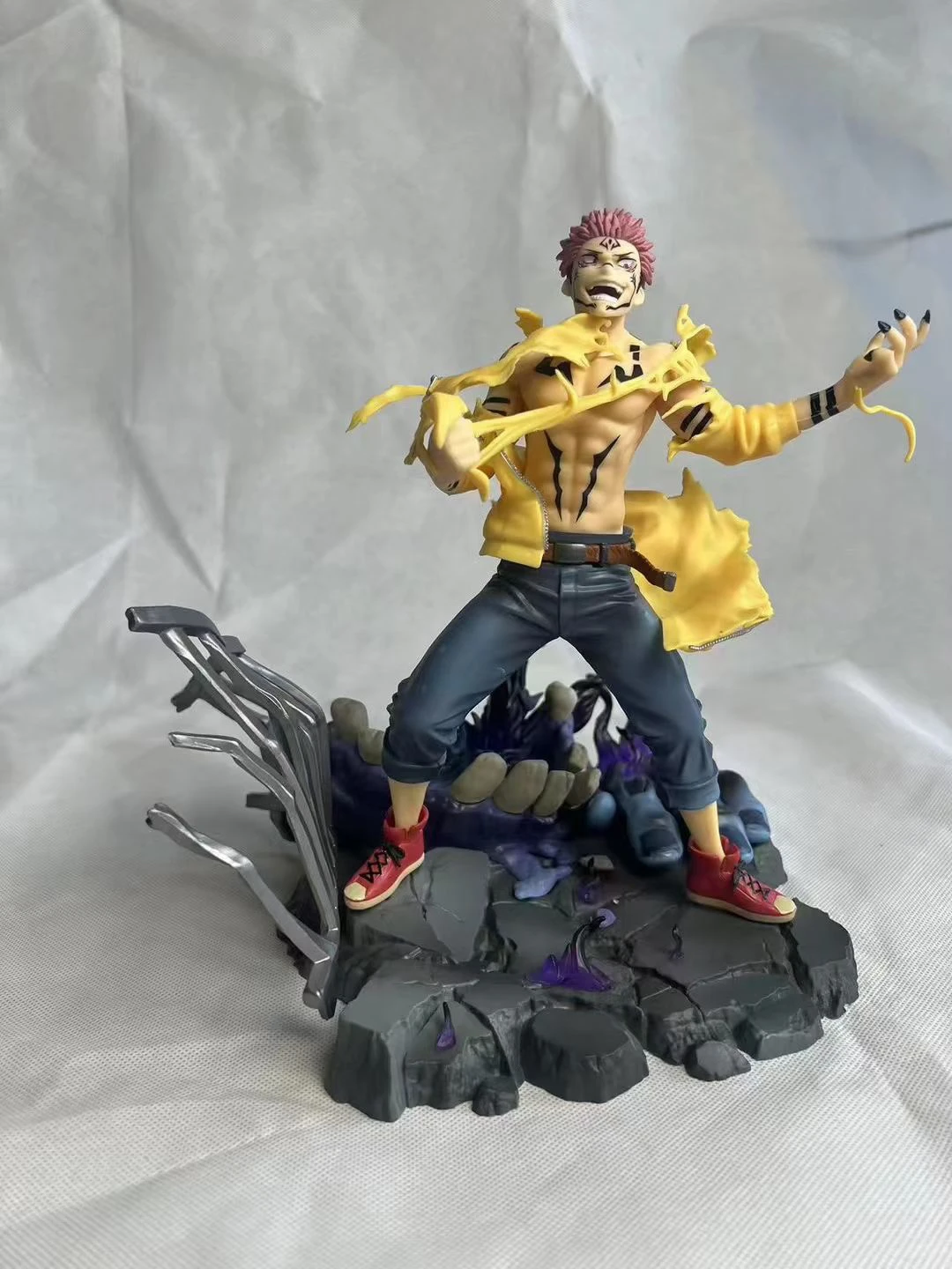 In Stock Original BANDAI Jujutsu Kaisen Ryomen Sukuna Model Toys Garage Kit statue Ornaments holiday gifts