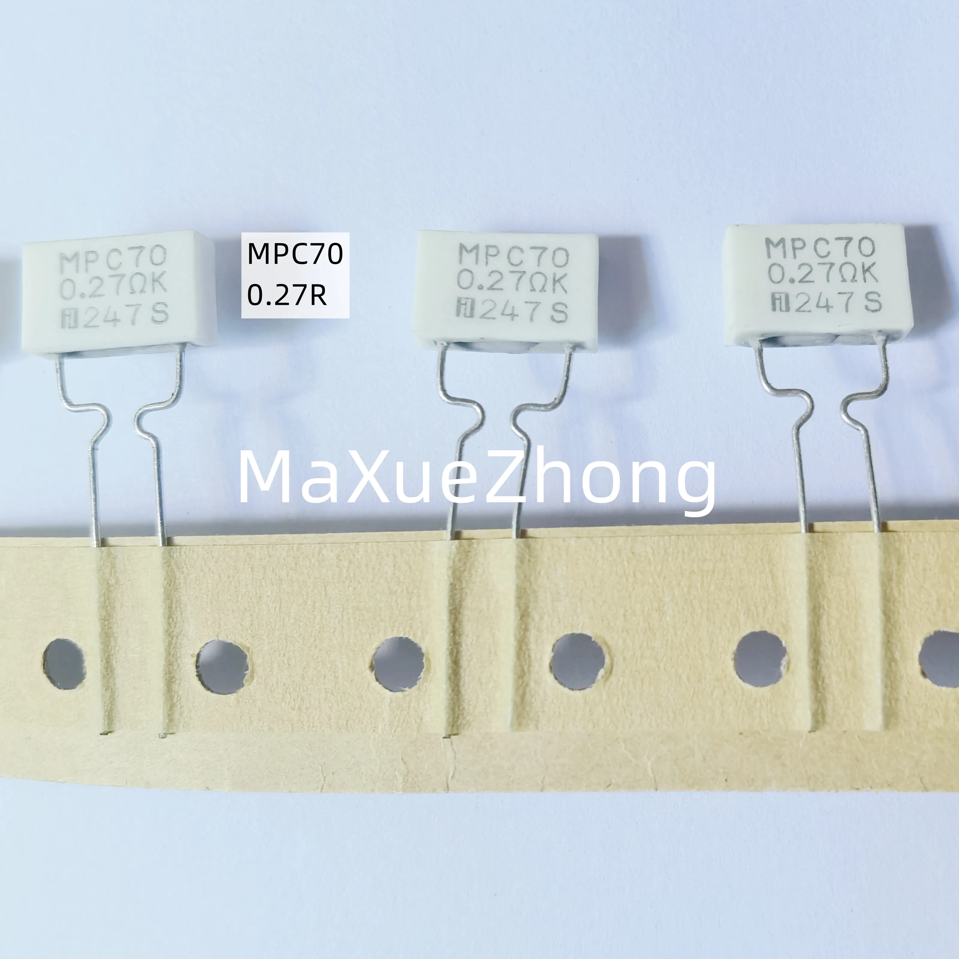 

Original new 100% MPC70 2W 0.1R 0.15R 0.27R 0.3R 0.33R 1R ceramic cement resistance (Inductor)