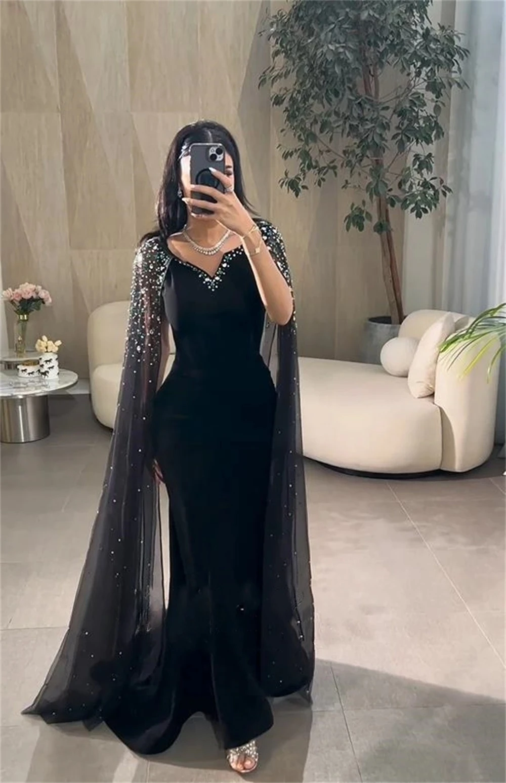 2025年レディースイブニングドレス、カスタムメイドのイブニングプロムウェディングドレス、フォーマルな機会、パーティードレス、エレガントで豪華なボールガウン