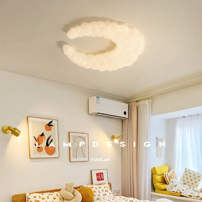 Quarto principal, luminária de teto, lua, bolhas, criatividade, design, cremoso, nórdico, moderno, minimalista