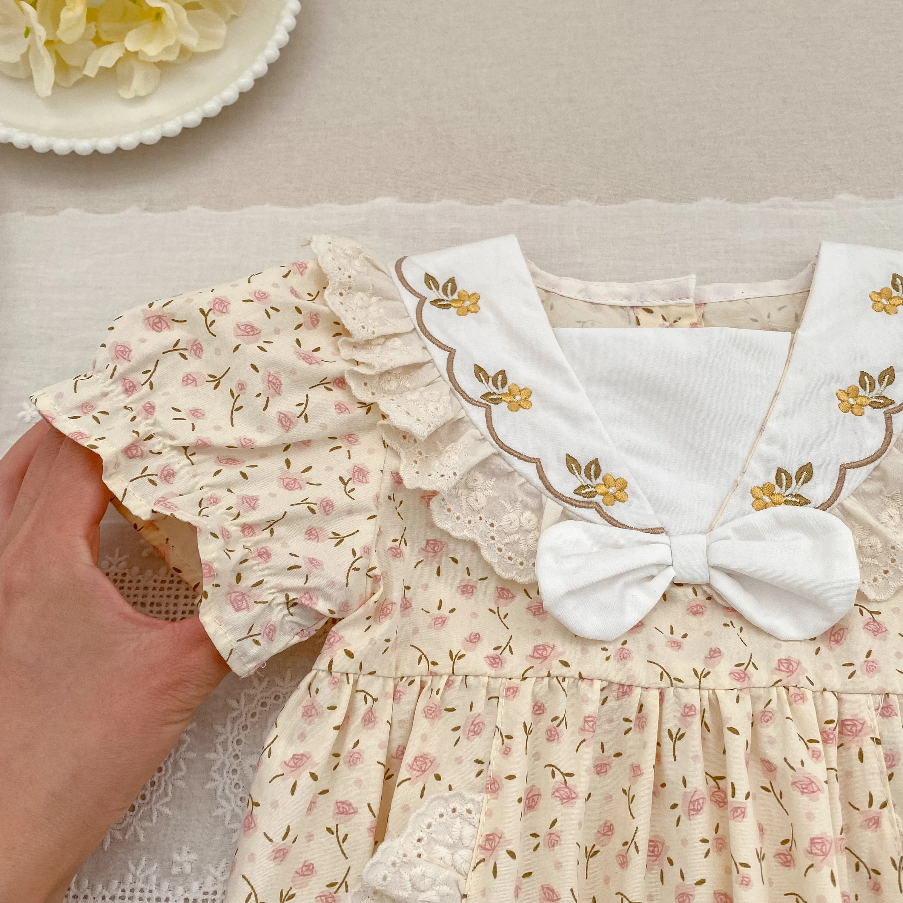 2026 Neuer Sommer 0-24M Baby Mädchen Koreanischer Stil Kurzarm-Strampler mit Aufdruck, Süßer Geburtstags-Strampler mit Schleife – Detail 10