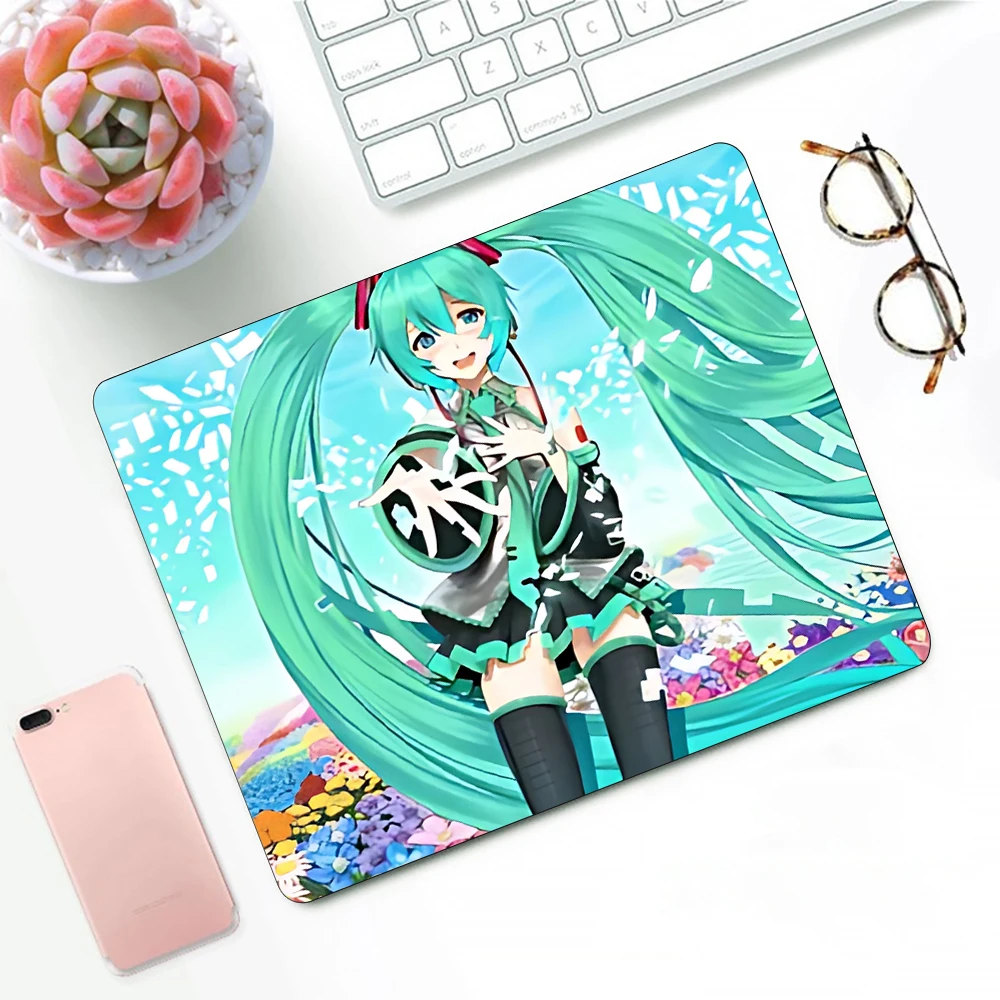 

H-Hatsunes Miku Gaming Mouse Pad XS Small Mousepad For PC Gamer Desktop Decoration Office Mouse Mat Deskmat Rug