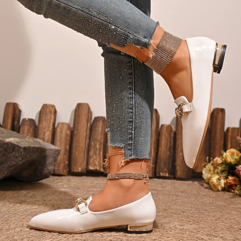 Autumn New Women's Pointed Toe Solid Color Office Formal Shoes Low Heel Women's Casual Metal Decorated Low-top Shoes