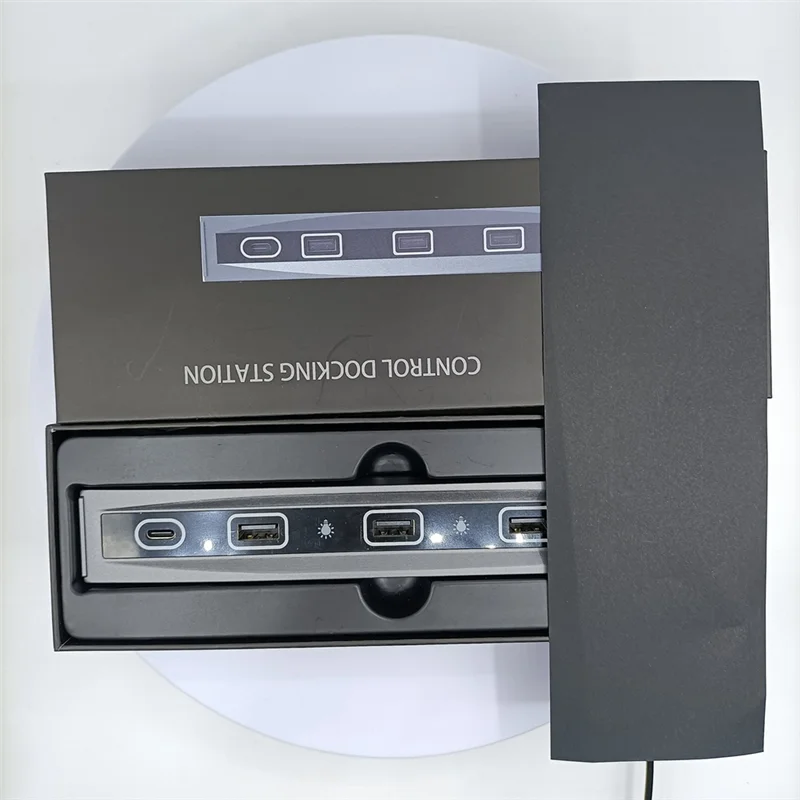 

Док-станция Classic-5 в 1, быстрое зарядное устройство 36 Вт, USB-шунтирующий концентратор, автомобильный адаптер, разветвитель со светодиодной подсветкой для Tesla Model 3/Y
