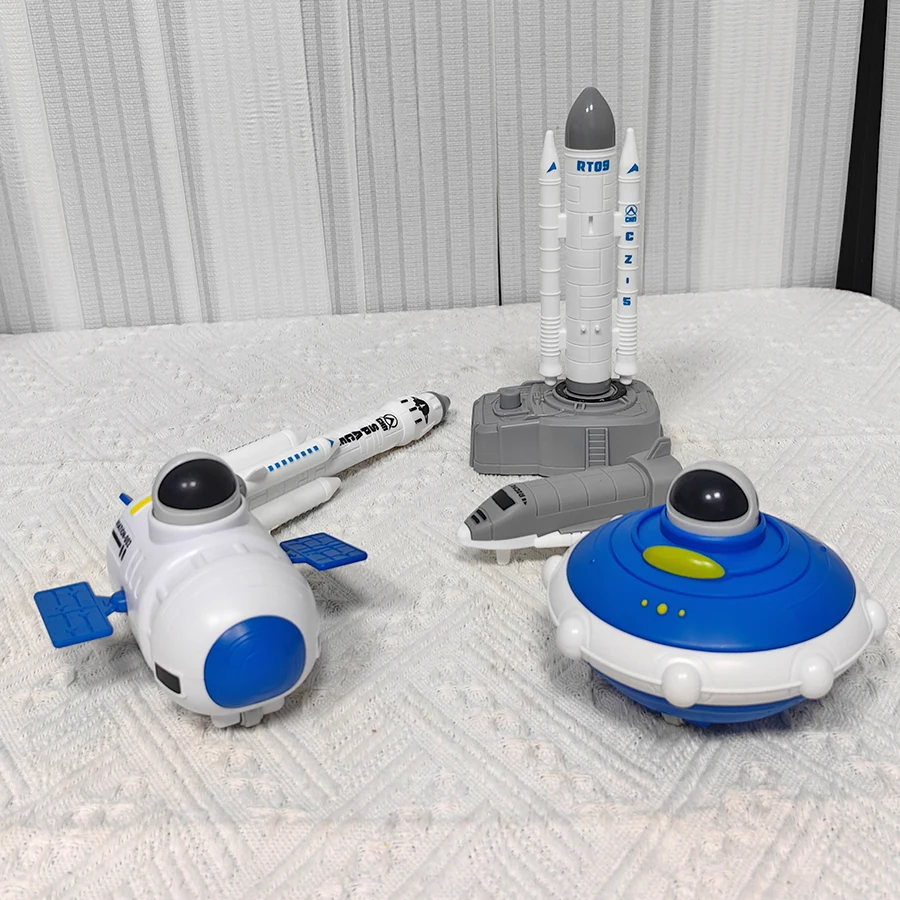 

Press spacecraft, press car, toy car, boy, rocket, car, inertia model, ornament, spacecraft, airplane model, ornament, toy