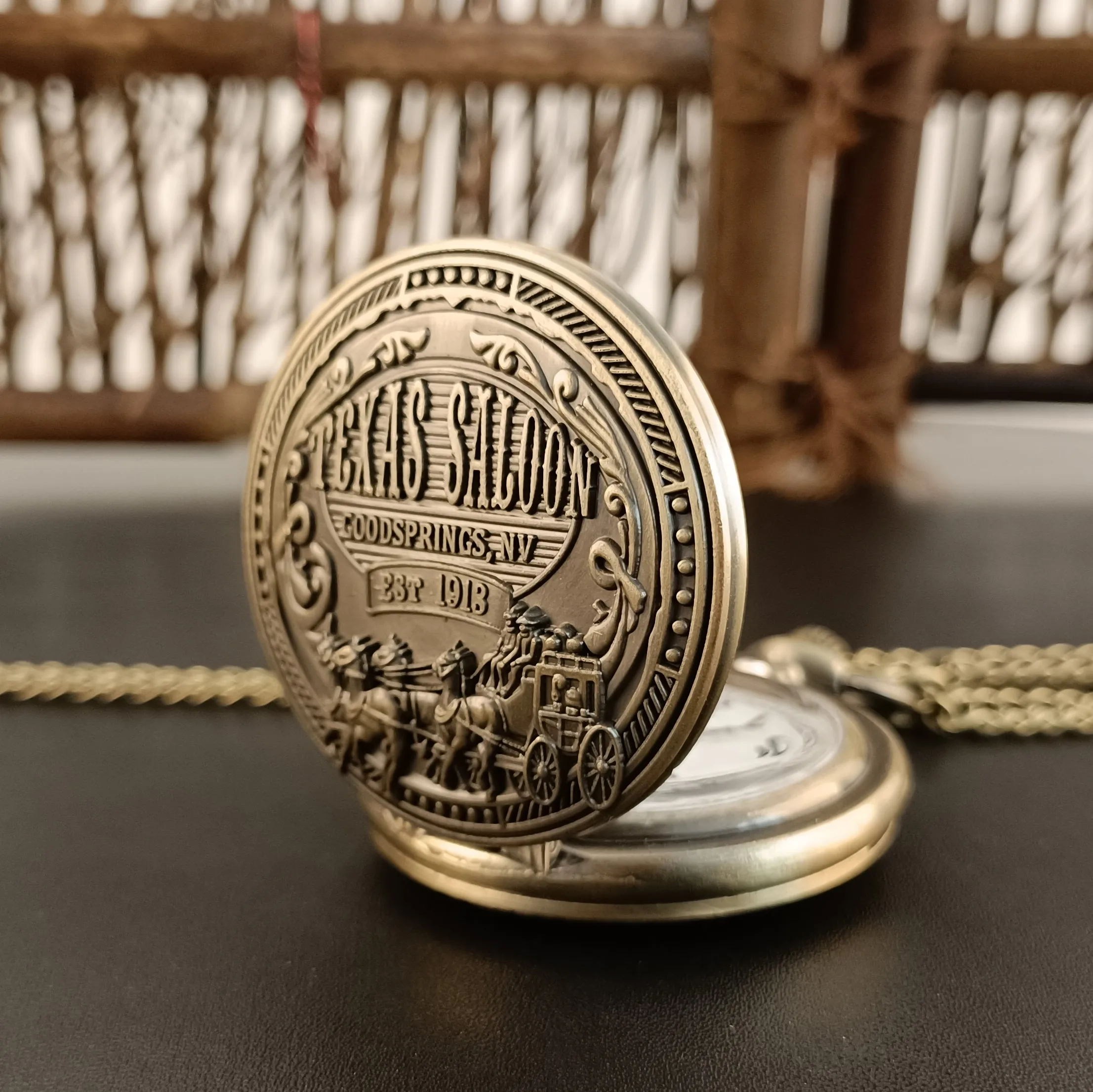 Vintage Arabic Numerals Display Quartz Pocket Watch Pendant For Men Women Creative Gifts relogio masculino