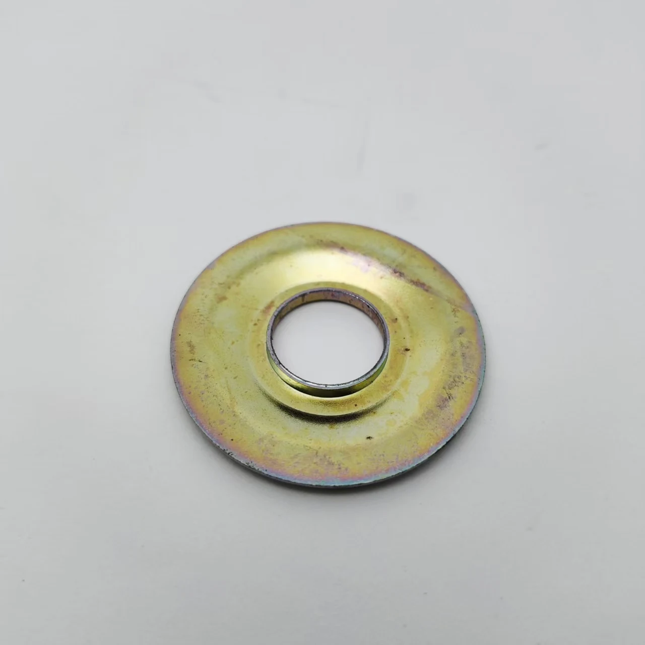 Linde Forklift Iron Cover 0009252010 | Genuine OEM Metal Cap | Durable Engine & Hydraulic Protection Cover